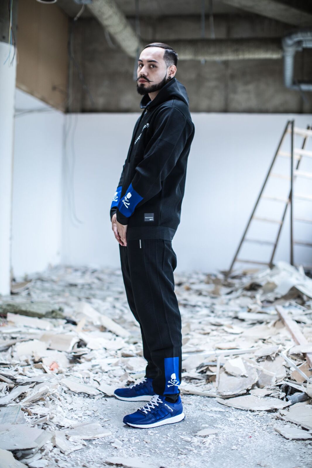 mastermind WORLD x adidas Originals dokladne zdjecia-5