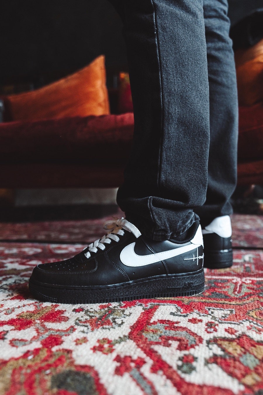 Knajpa Honey otrzymala specjalny wariant Nike Air Force 14