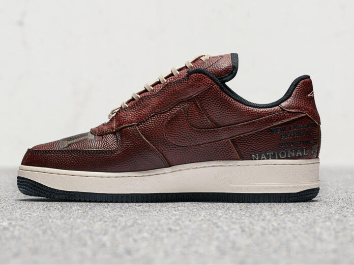 Nike Air Force 1 w holdzie dla The Pats Nike Air Force 1 w holdzie dla The Pats