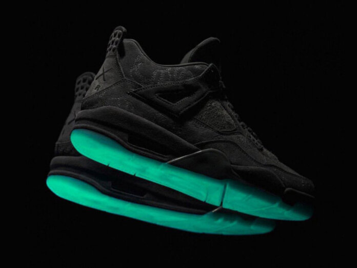 KAWS x Air Jordan 4 z data premiery KAWS x Air Jordan 4 z data premiery