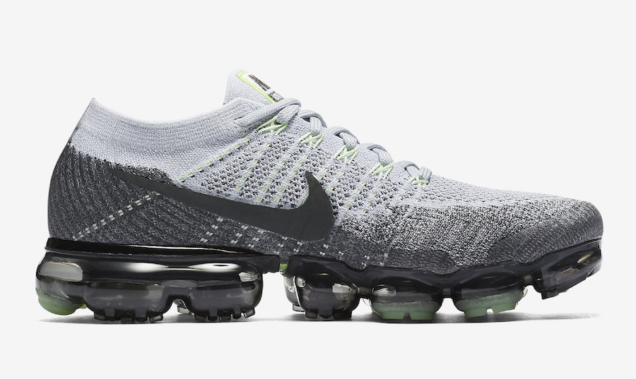 Nike Air VaporMax Heritage Neon-3