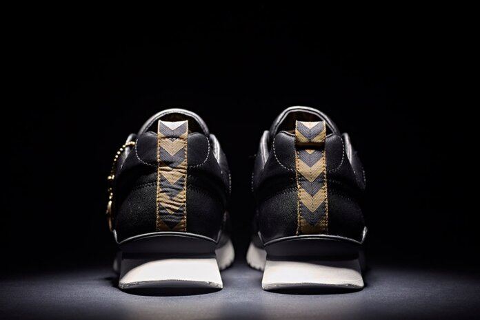 24 Kilates x Hummel Marathona Sepak Takraw 24 Kilates x Hummel Marathona Sepak Takraw