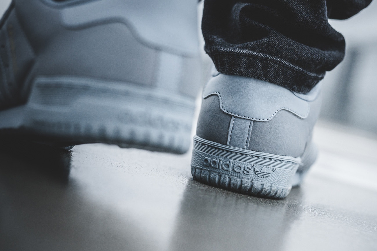 adidas YEEZY Calabasas Powerphase Grey3