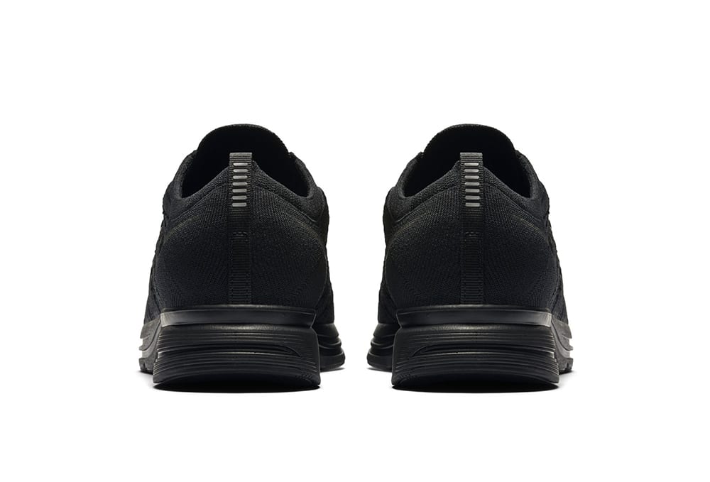 nike flyknit trainer triple black-5