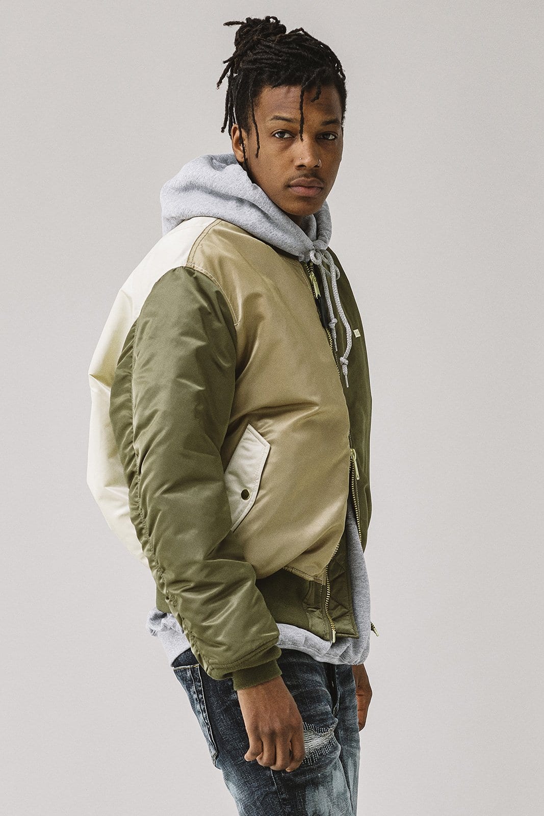 KITH prezentuje kolekcje inspirowana militarnymi klimatami2