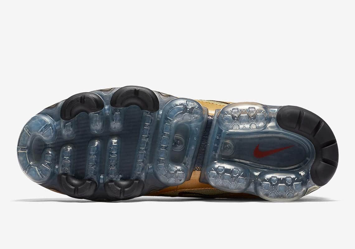 Nike Air VaporMax 97 Metallic Gold AJ7291-700 1