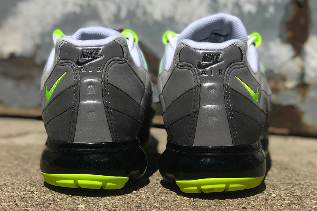 Nike Air VaporMax 95 Neon-3