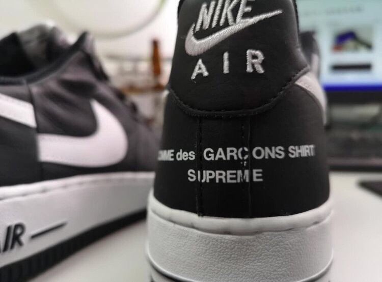 Supreme x Comme Des Garcons x Nike Air Force 1 Low-2