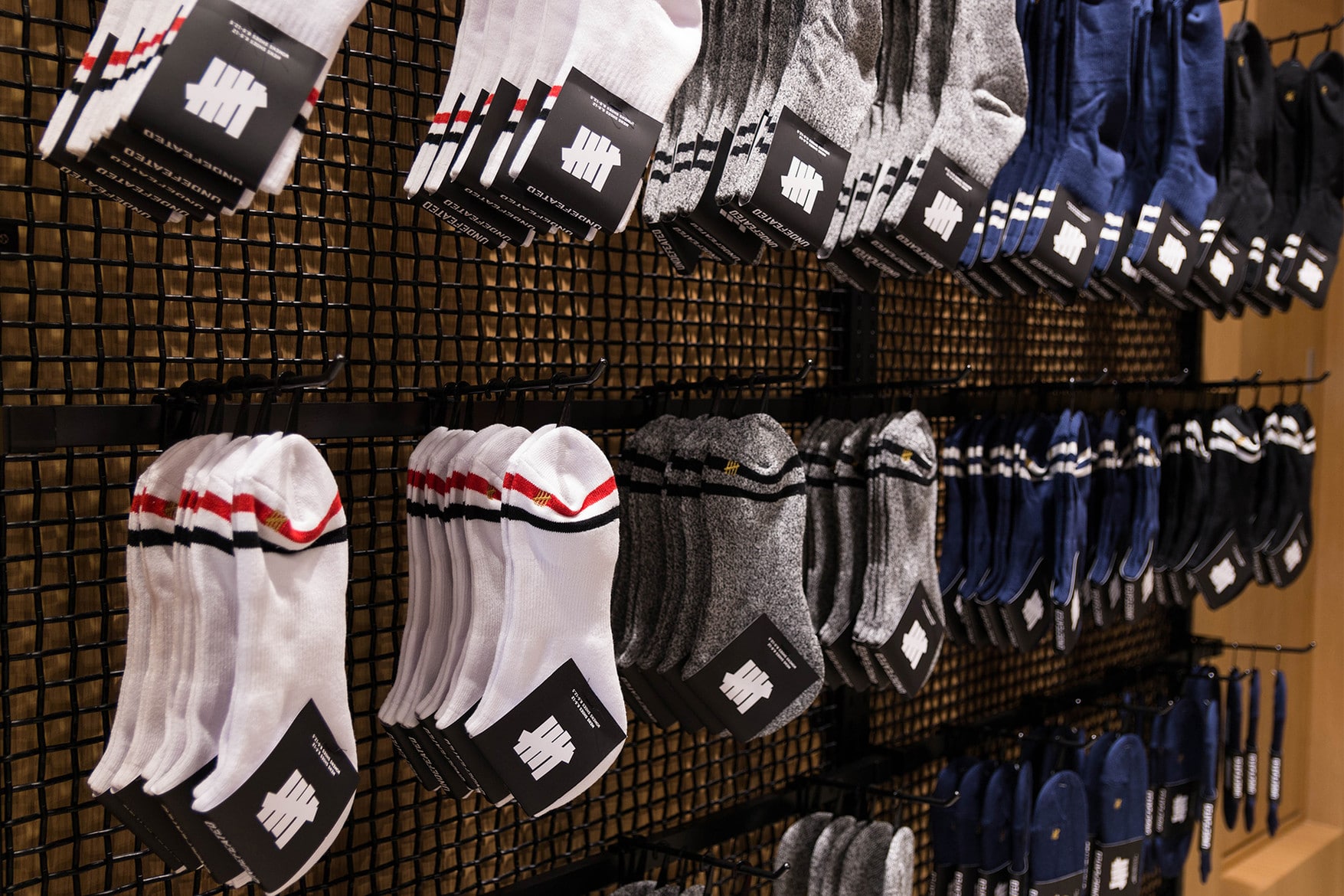 sklep undefeated Harajuku Meiji-Dori store-17