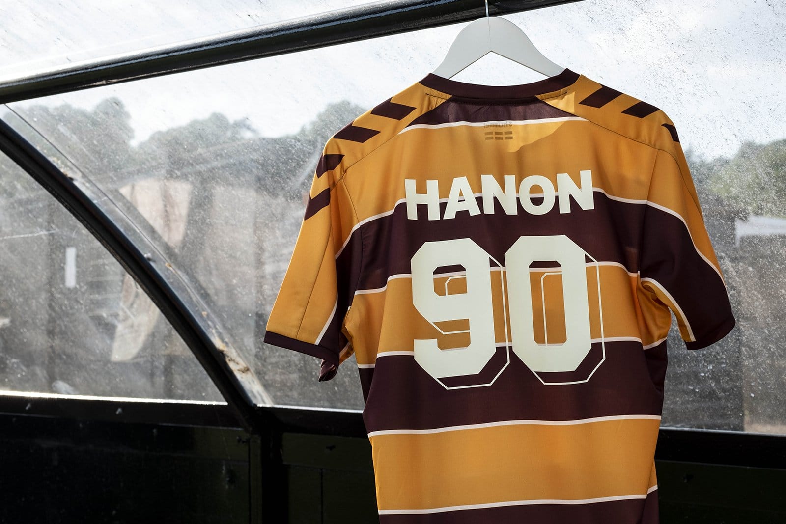 Hanon x Hummel Standing Only Football Pack-13