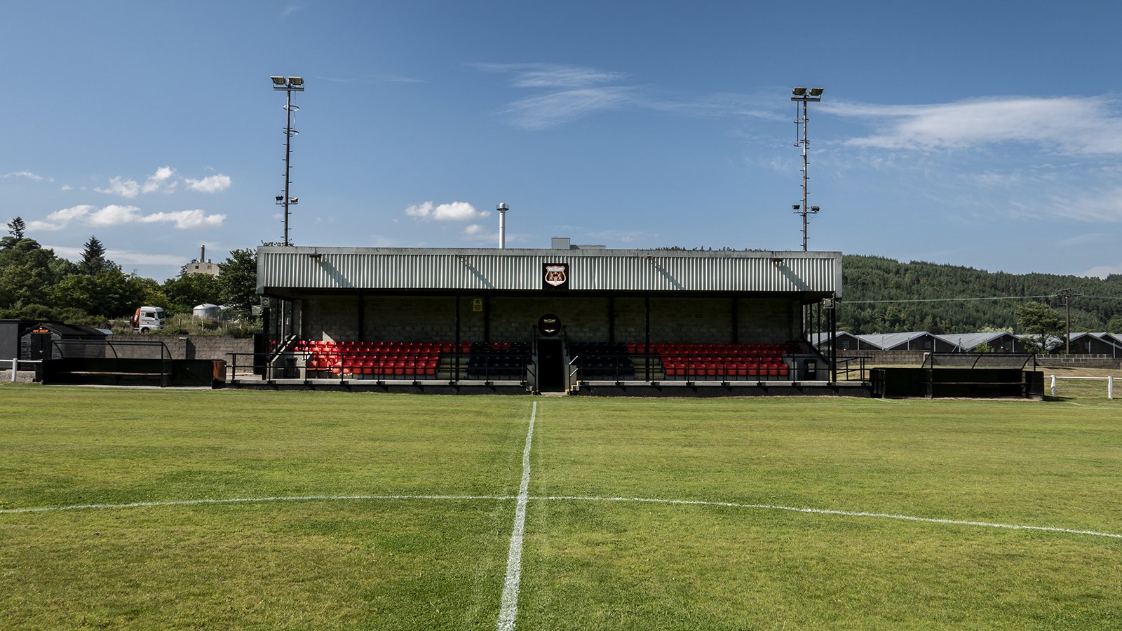 Hanon x Hummel Standing Only Football Pack-18