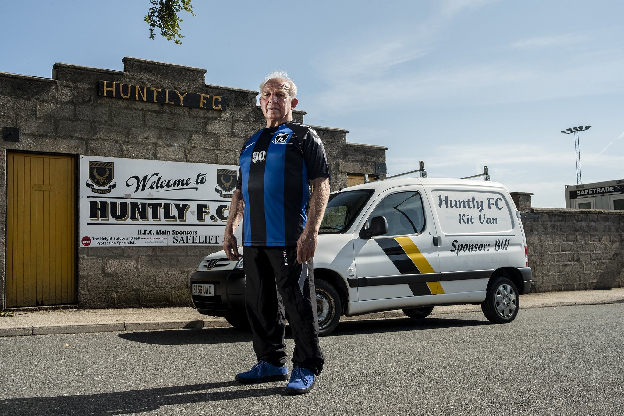 Hanon x Hummel Standing Only Football Pack-3