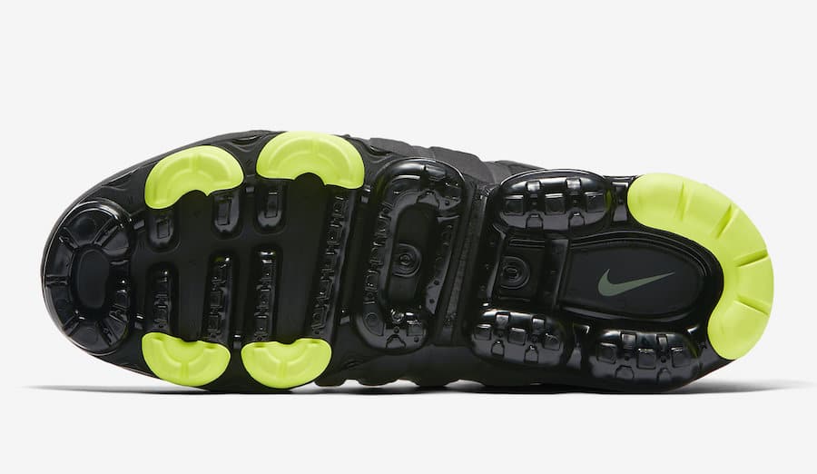 Nike Air VaporMax 95 Neon AJ7292-001 1