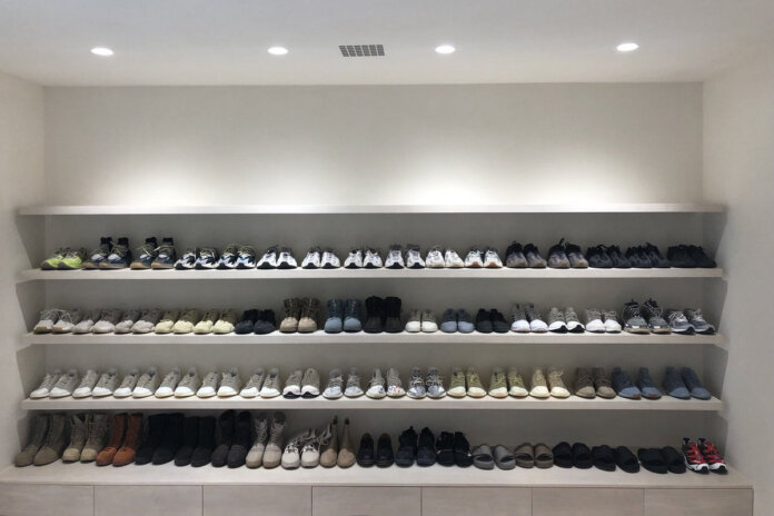 kanye west sneakers kanye west sneakers