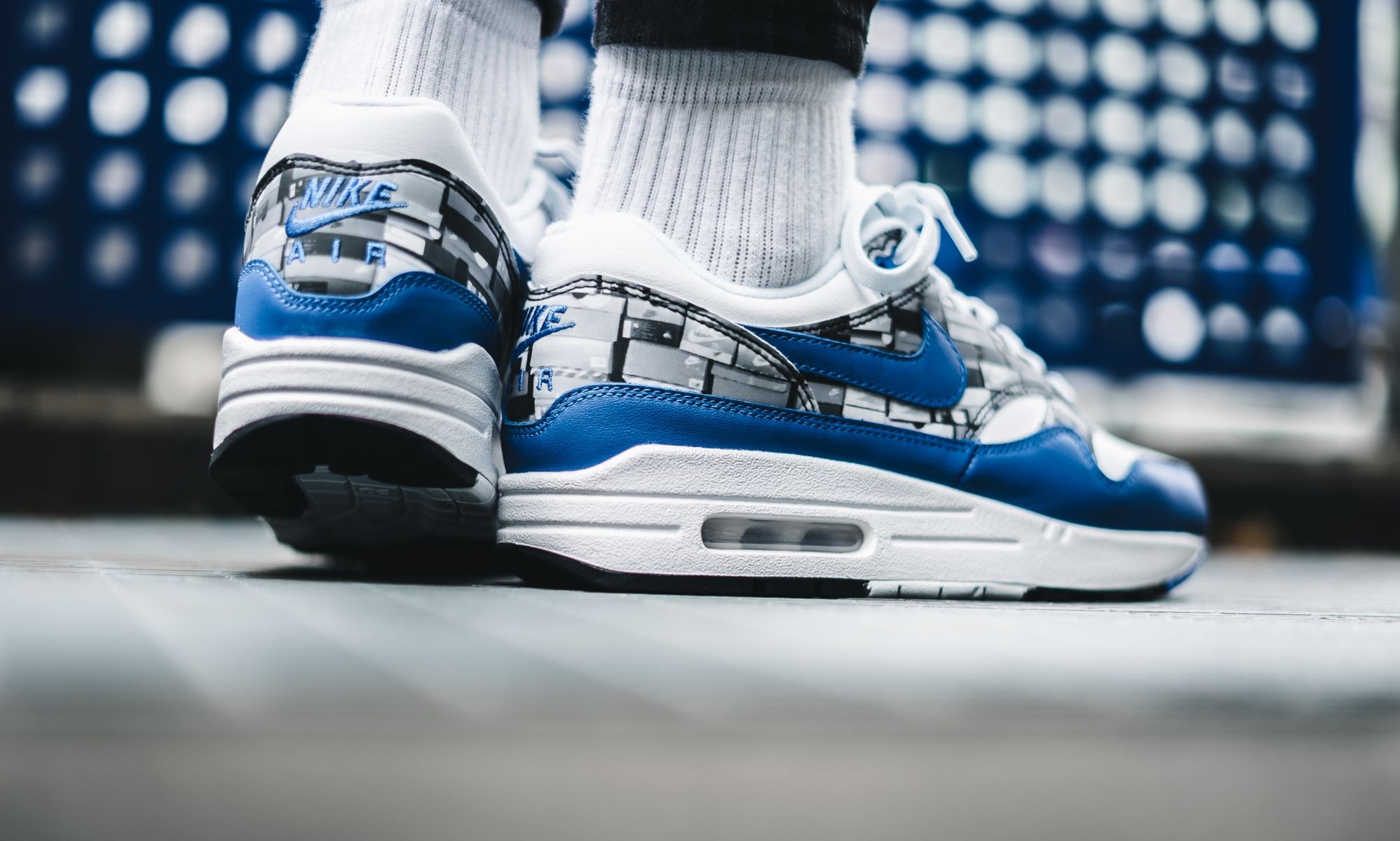 nike-x-atmos-air-max-1-print-we-love-nike-aq0927-100-mood-1
