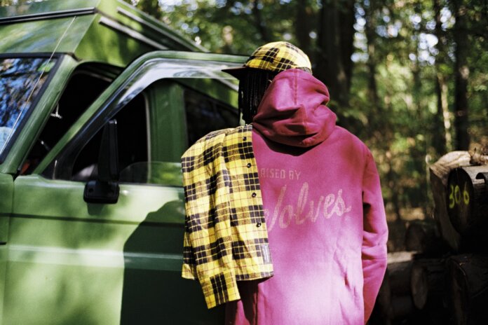 Edytorial Raised by Wolves fw18 Edytorial Raised by Wolves fw18