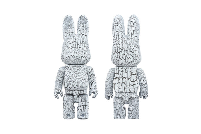 Karimoku x Medicom Toy BEARBRICK 400 Karimoku x Medicom Toy BEARBRICK 400