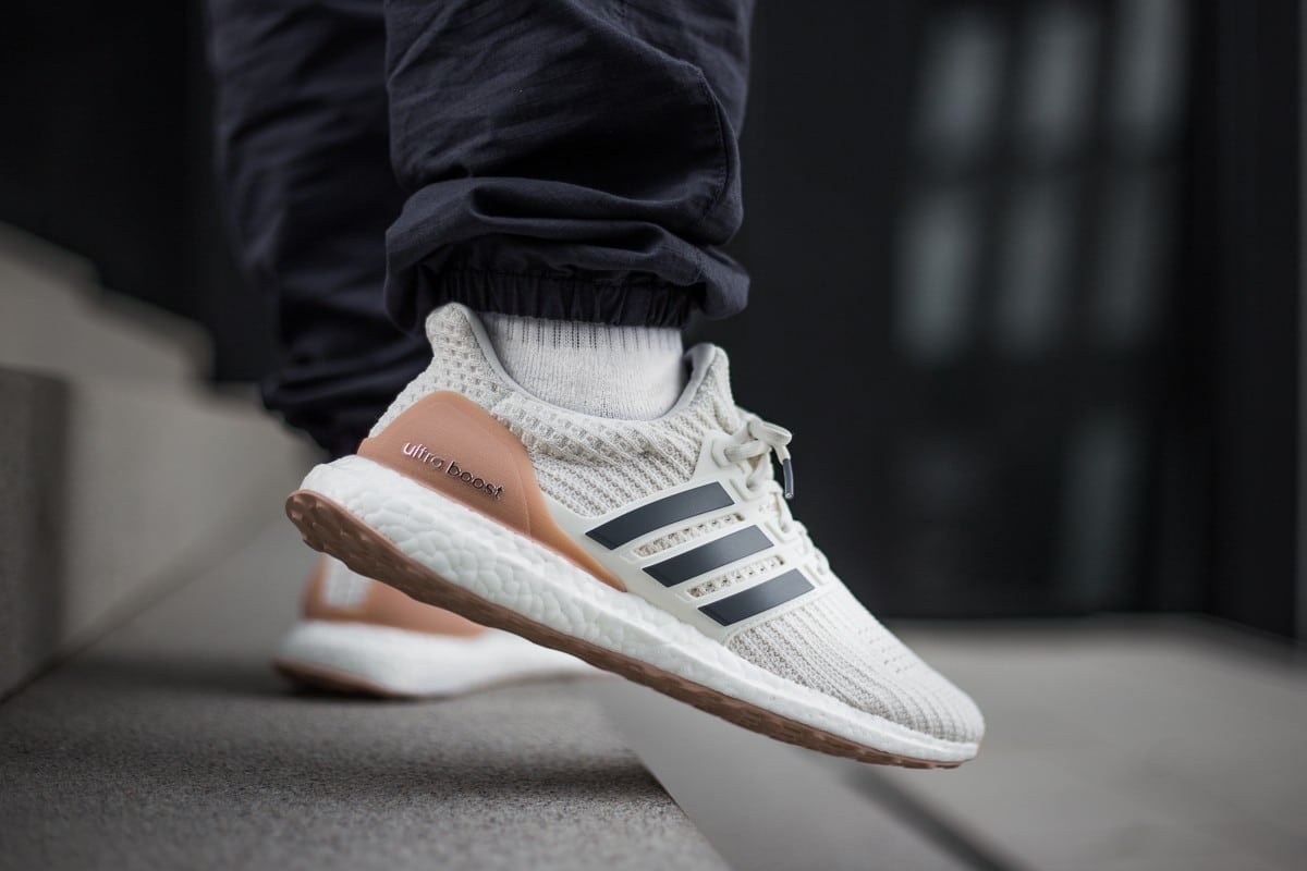afew-store-sneaker-adidas-ultraboost-cloud-white-techink-ashpearl-3150