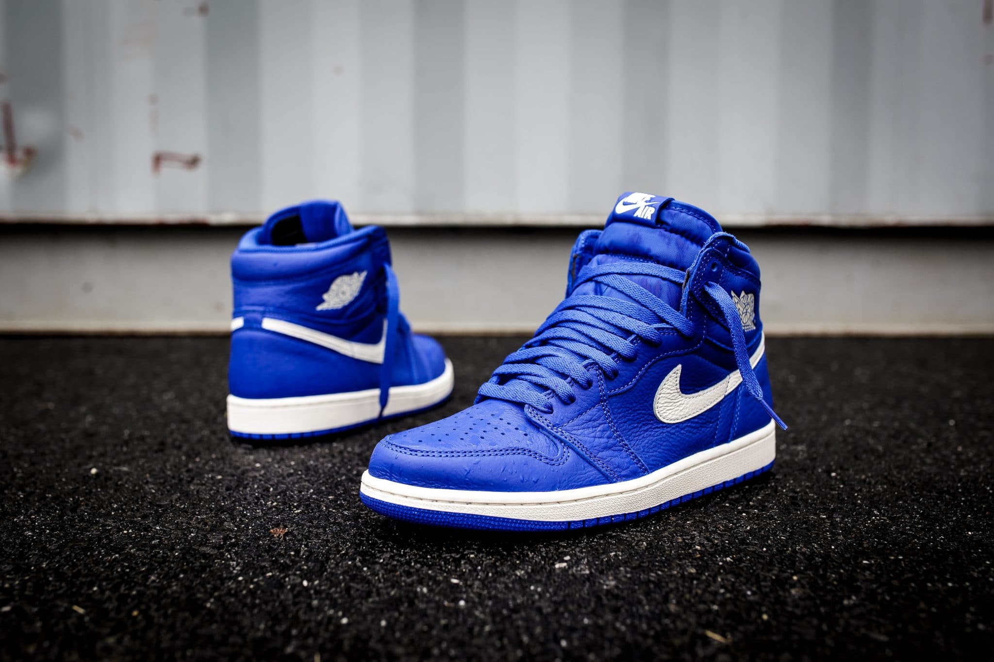 air-jordan-1-retro-high-og-555088-401-10