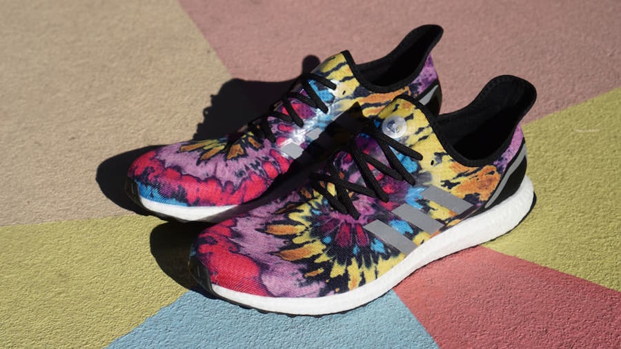 Foot Locker x adidas AM4ATL 4