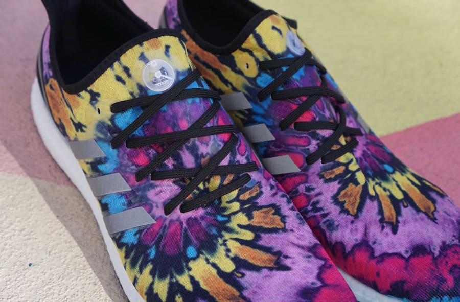 Foot Locker x adidas AM4ATL 5