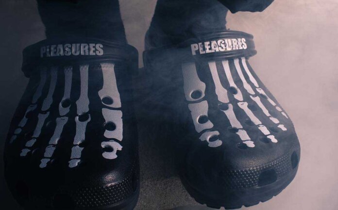 Pleasures x Crocs Pleasures x Crocs