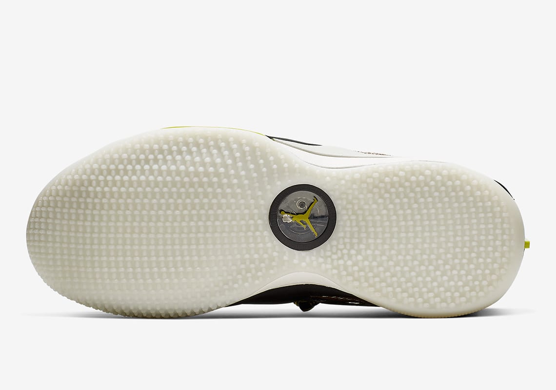 Travis Scott x Air Jordan 33 Olive CD5965-300 1
