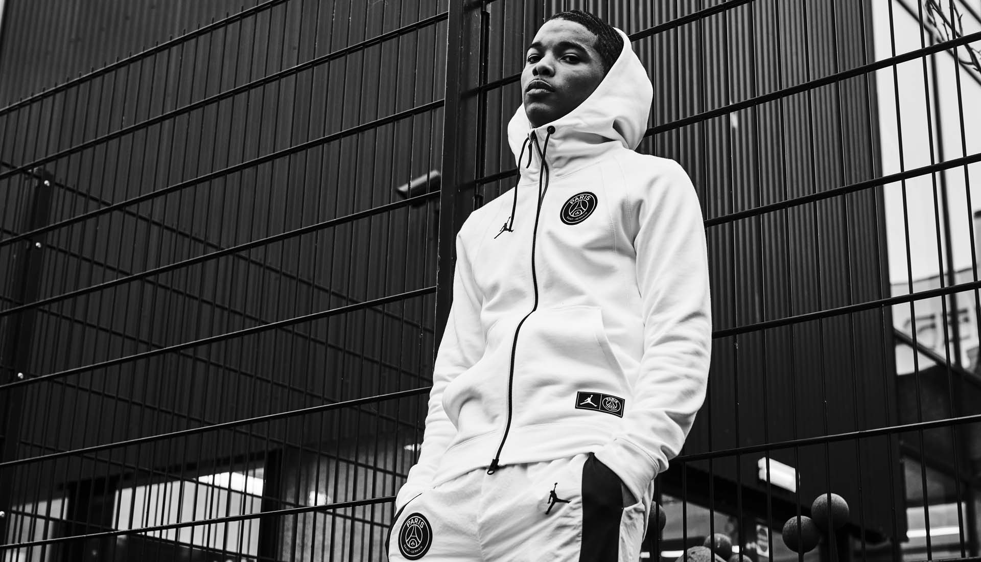 Kolekcja PSG x Jordan Brand 4