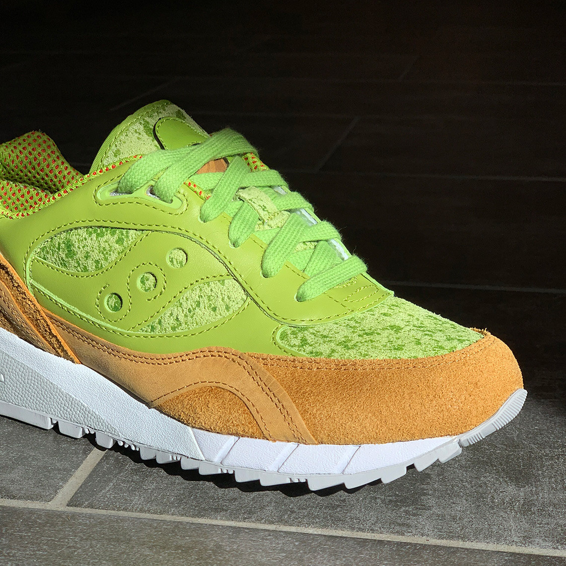 Saucony Shadow 6000 Avocado Toast aka Saucamole 2