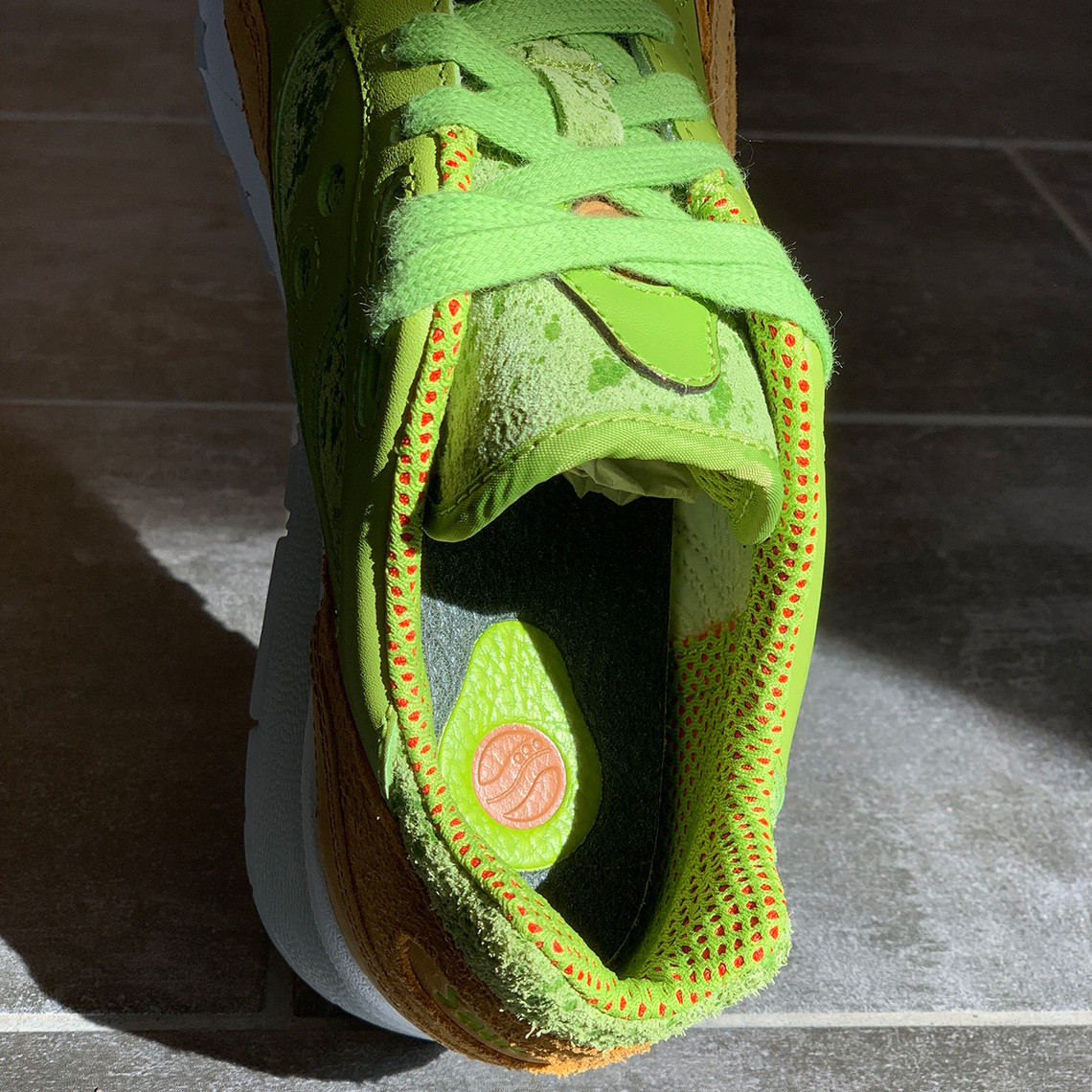 Saucony Shadow 6000 Avocado Toast aka Saucamole 6