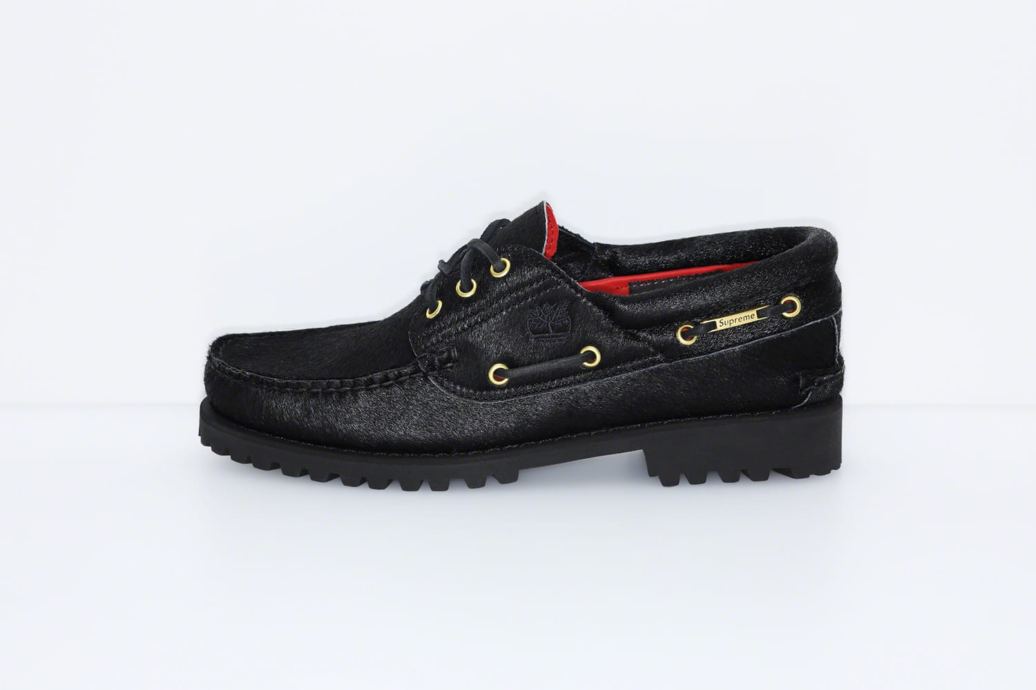 Supreme x Timberland 3-Eye Classic Lug Shoe 3