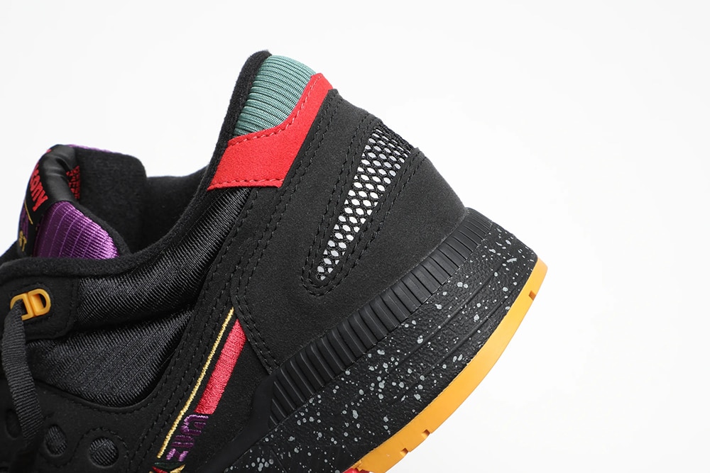 Bodega x Saucony Azura Lucky 13 1