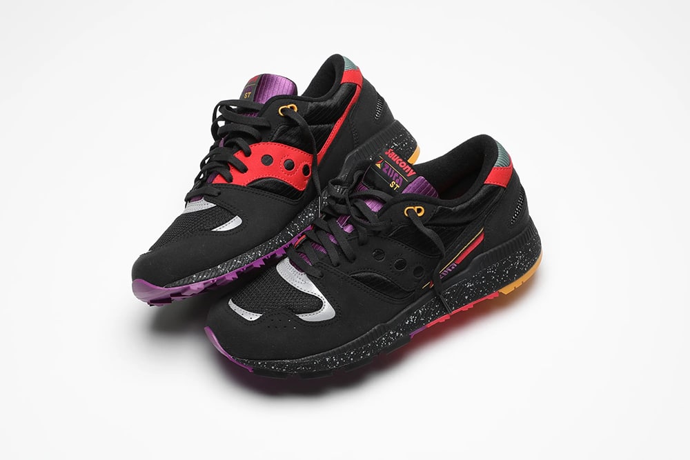 Bodega x Saucony Azura Lucky 13 7