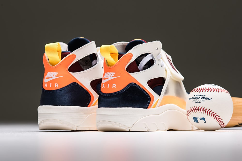 Nike Air Trainer Huarache City Pride Houston 9