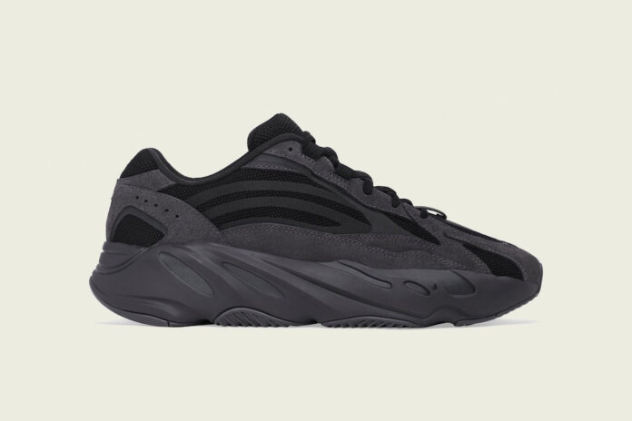 adidas Yeezy Boost 700 V2 Vanta FU6684