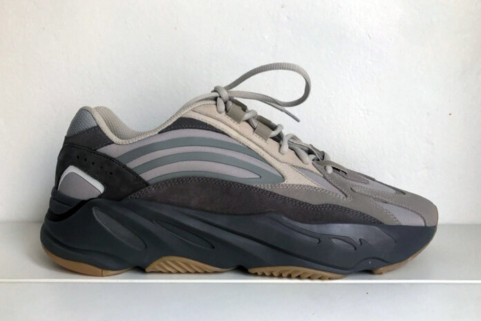 adidas Yeezy Boost 700 v2 Tephra