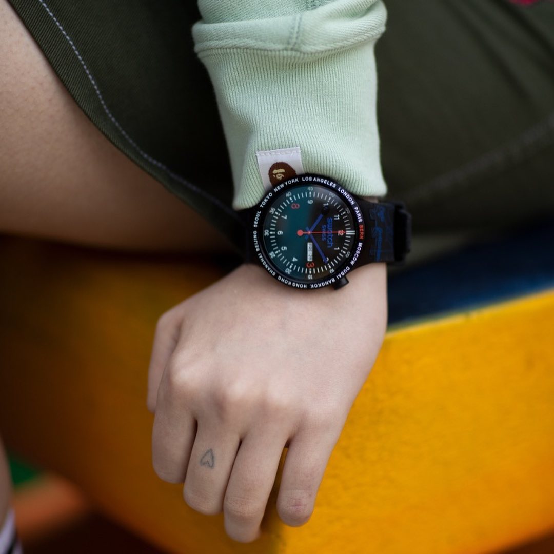 Zegarki Swatch x Bape