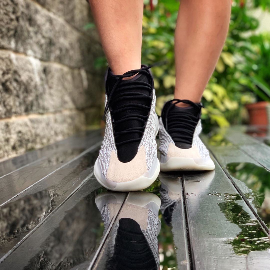 adidas Yeezy Basketball 000