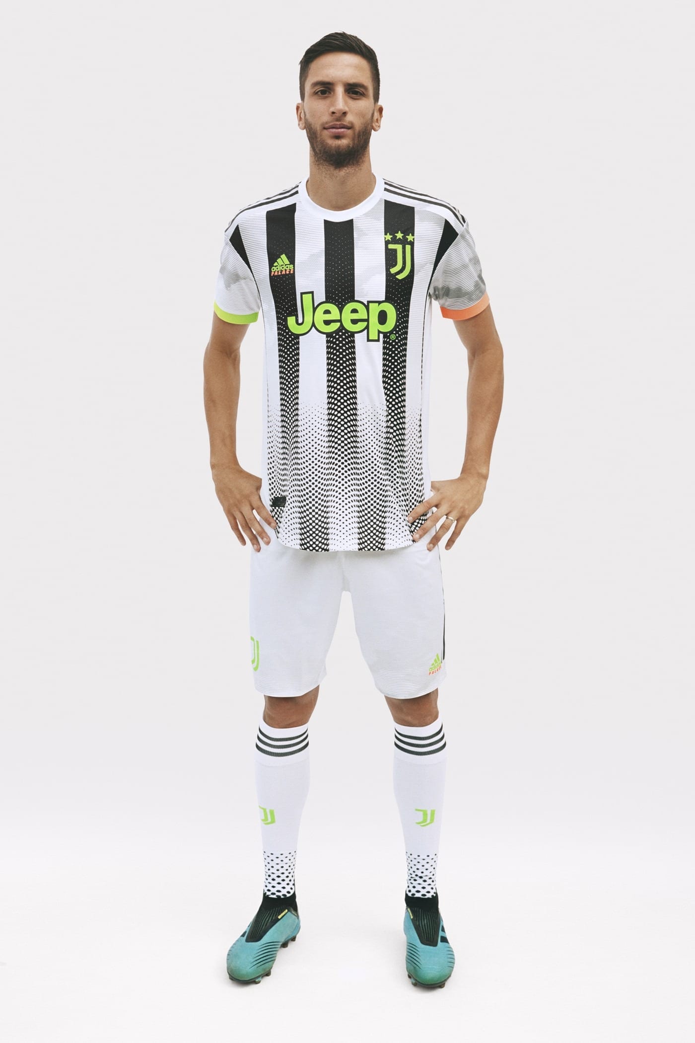 Juventus x Palace x adidas Football 11