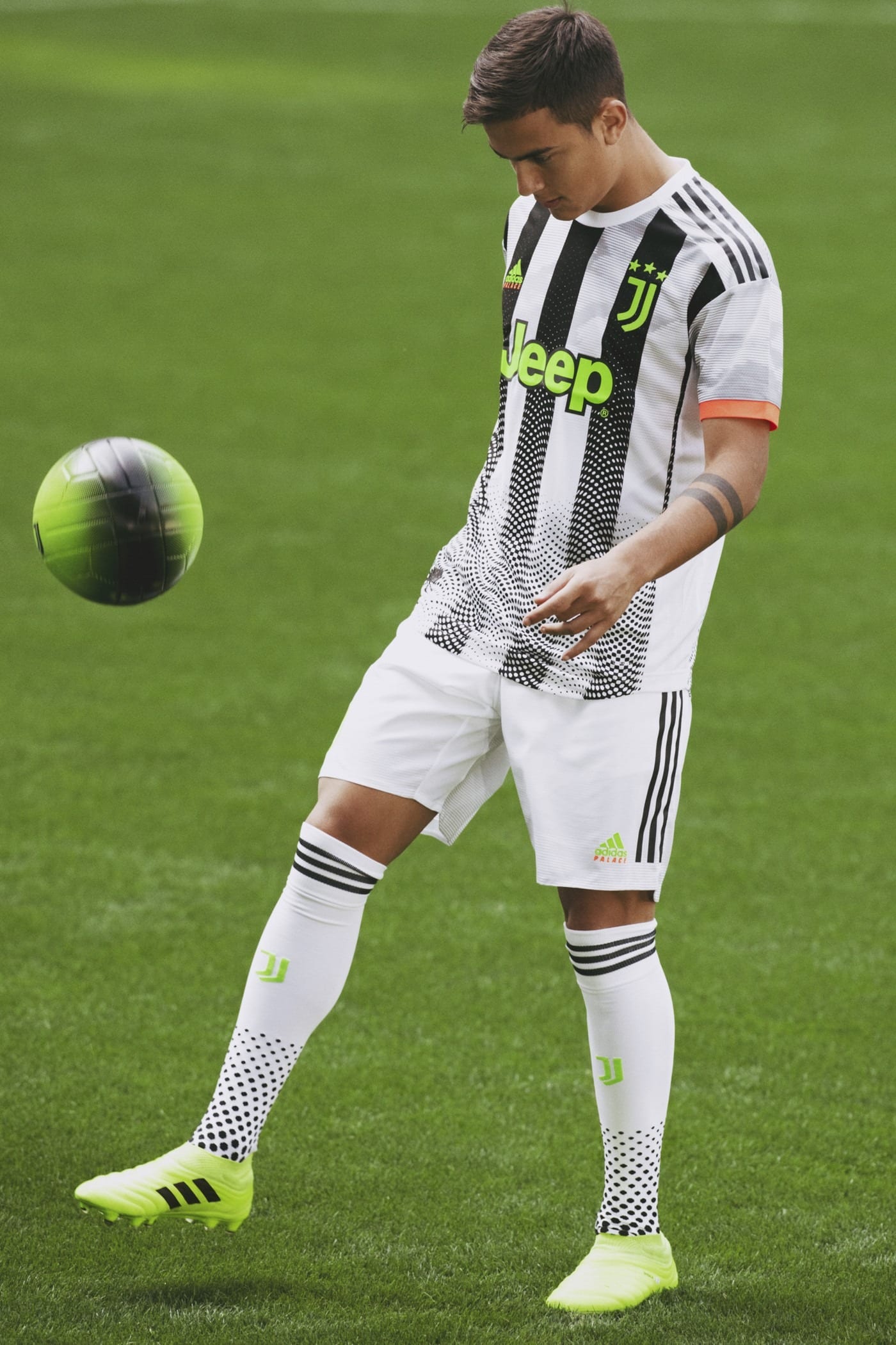 Juventus x Palace x adidas Football 4