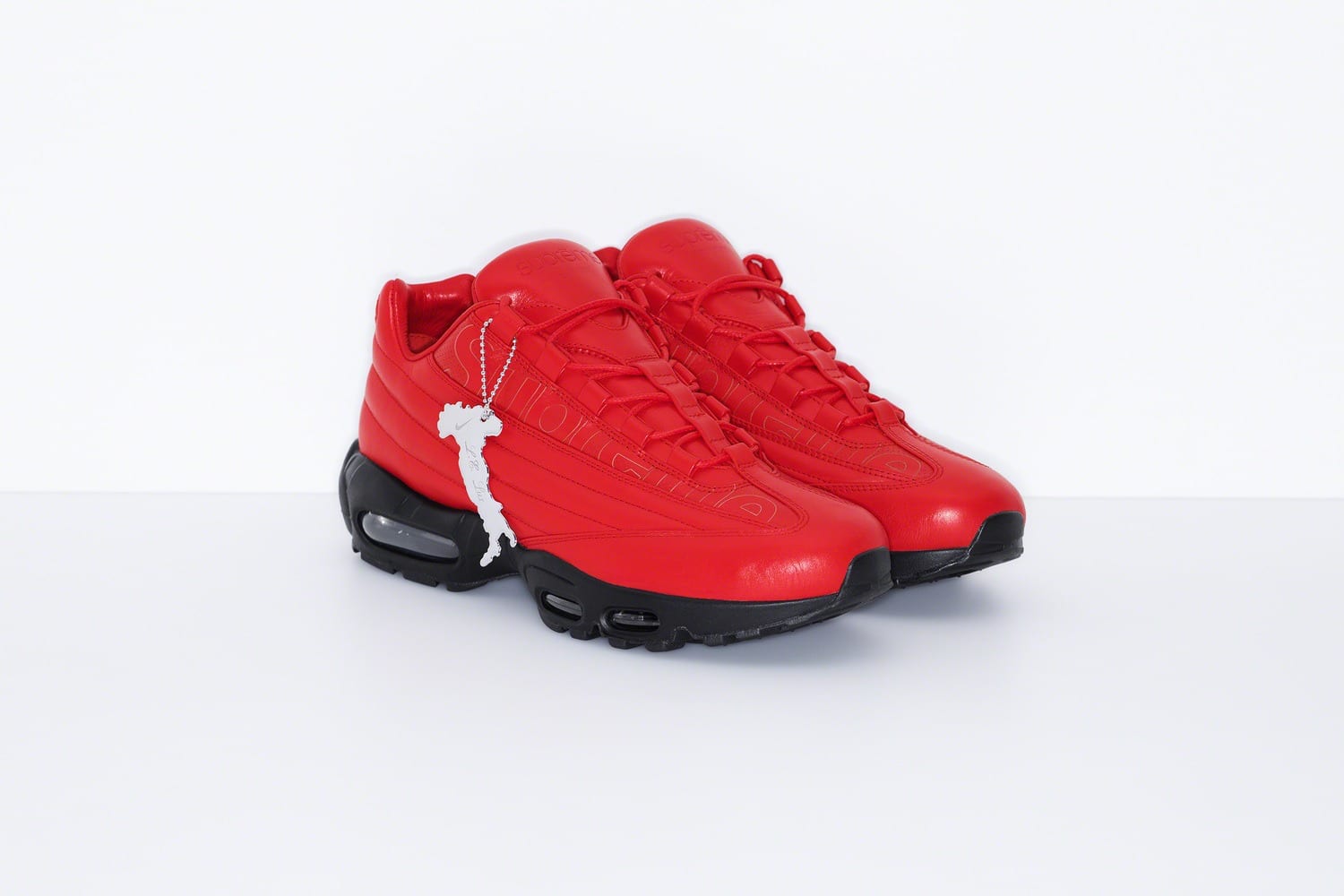 Supreme x Nike Air Max 95 Lux 12