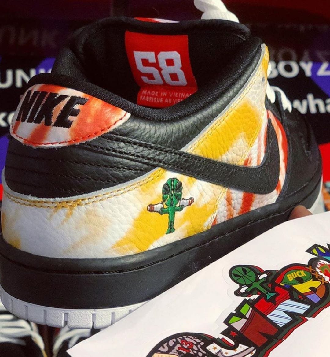 Nike SB Dunk Low Tie-Dye Raygun 4