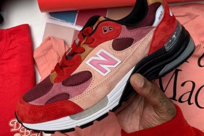 Joe Freshgoods x Don’t Be Mad x New Balance 992 Anatomy of a Heart Joe Freshgoods x Don’t Be Mad x New Balance 992 Anatomy of a Heart