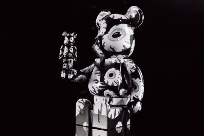 Mishka x Medicom Toy BEARBRICK Keep Watch Mishka x Medicom Toy BEARBRICK Keep Watch