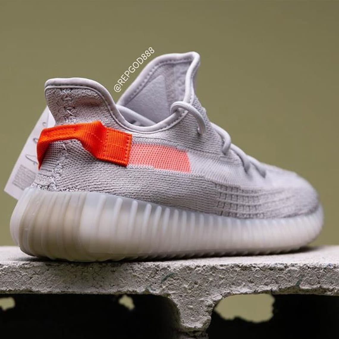  adidas Yeezy Boost 350 V2 Tailgate 2