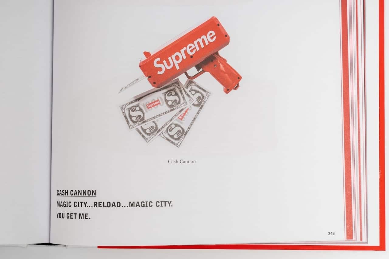 Object Oriented- An Anthology of Supreme Accessories from 1994-2018 14