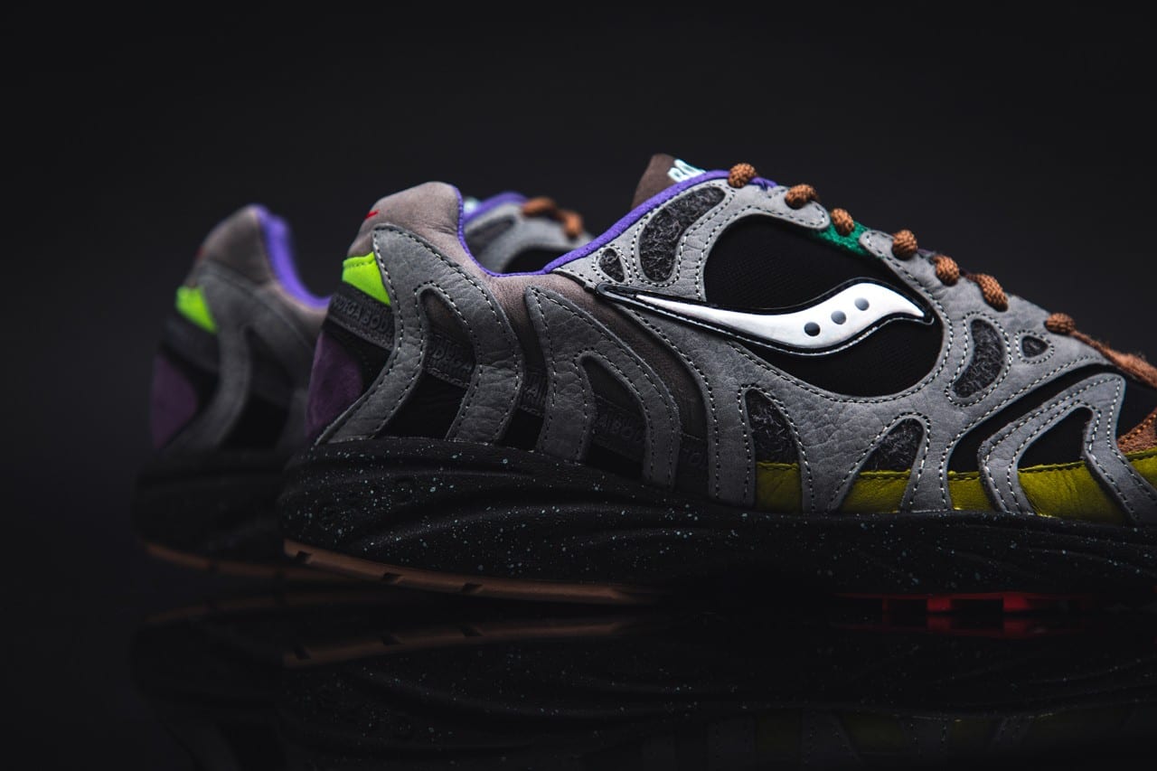 Bodega x Saucony Grid Azura 2000 3