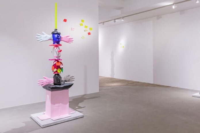 Wystawa Mark Whalen Gentle Reminders Over The Influence Wystawa Mark Whalen Gentle Reminders Over The Influence