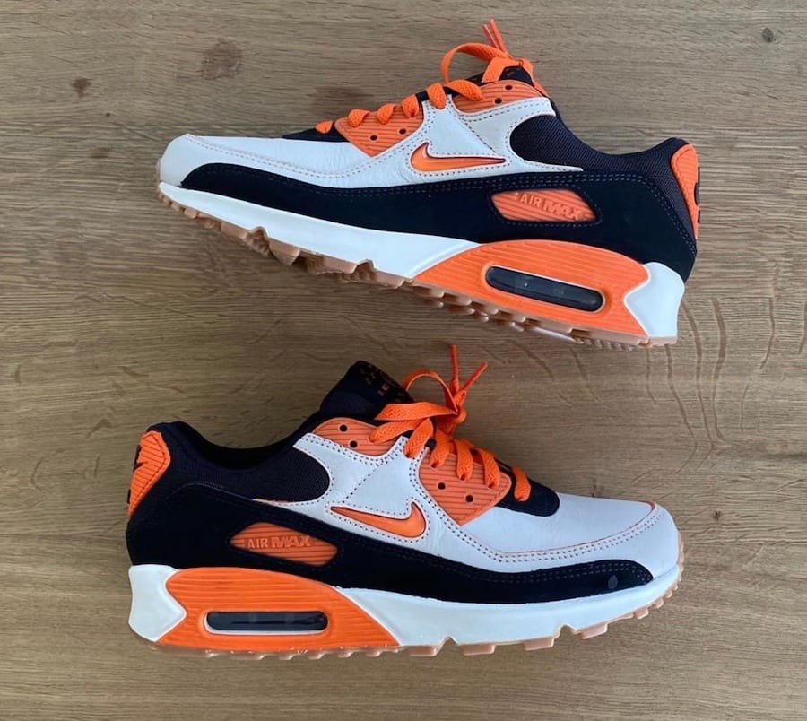 Nike Air Max 90 Home Away 1