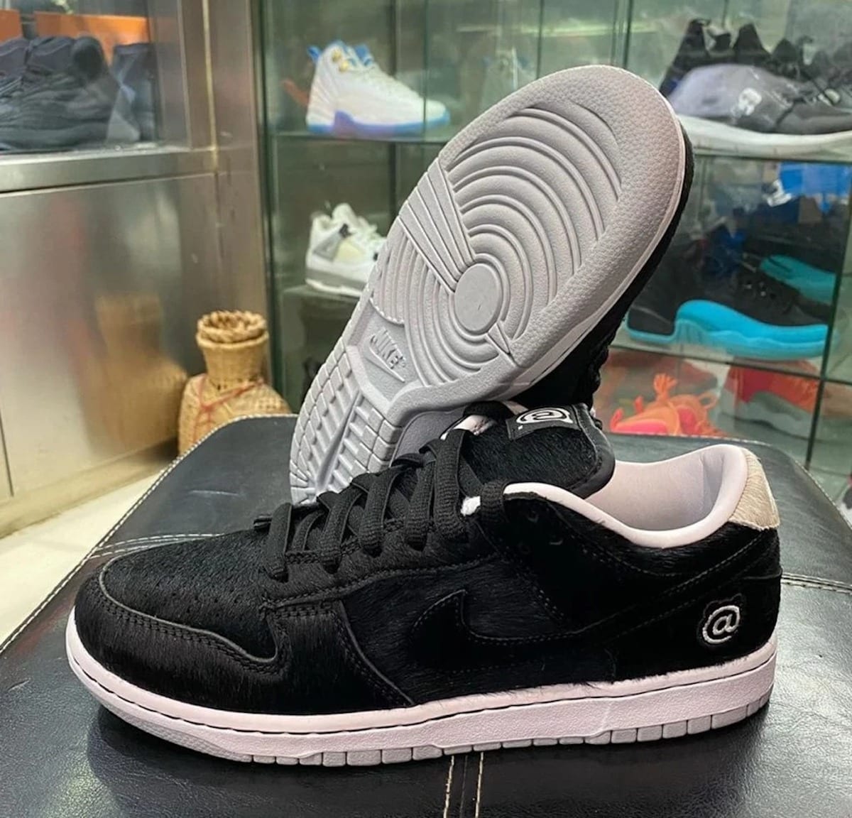 Medicom Toy x Nike SB Dunk Low BEARBRICK CZ5127-001 3